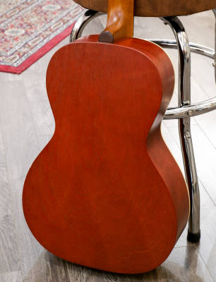 Art & Lutherie Ami Spruce Parlor Acoustic Guitar In Burgundy